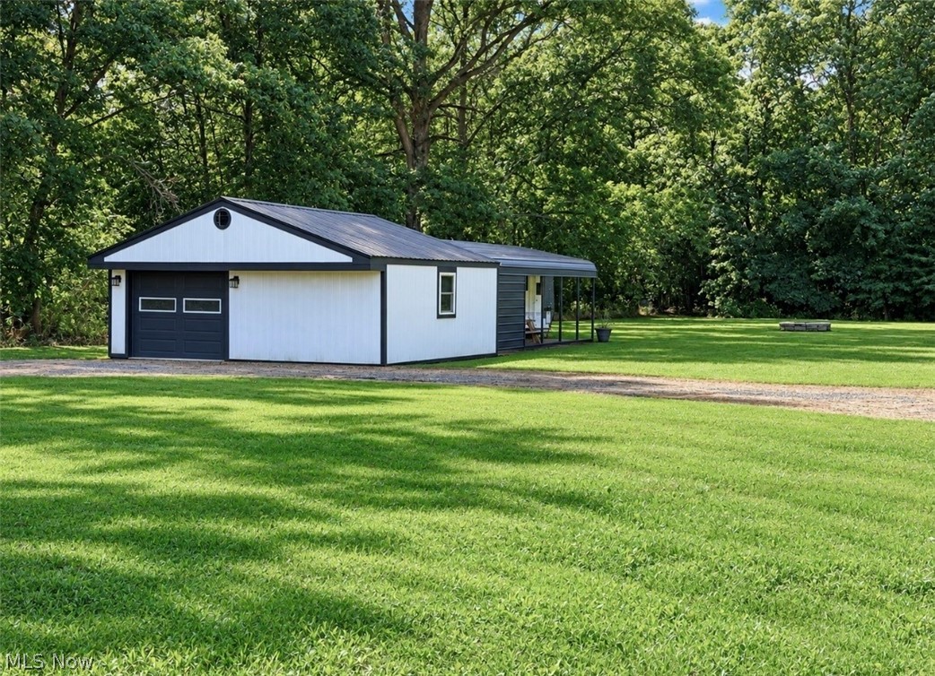 3081 Phalanx Mills Herner Road Southington OH 44470
