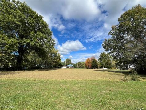 15832 Waverly Street NE Alliance OH 44601