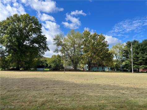 15832 Waverly Street NE Alliance OH 44601