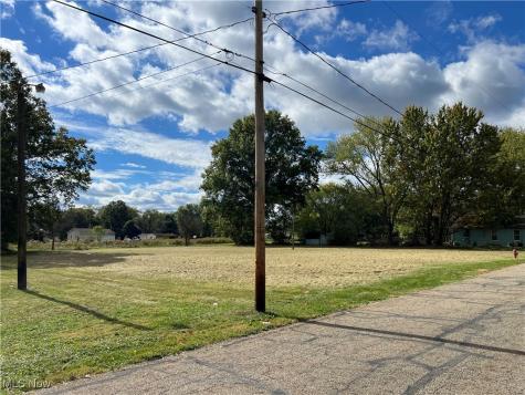 15832 Waverly Street NE Alliance OH 44601
