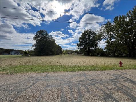 15832 Waverly Street NE Alliance OH 44601