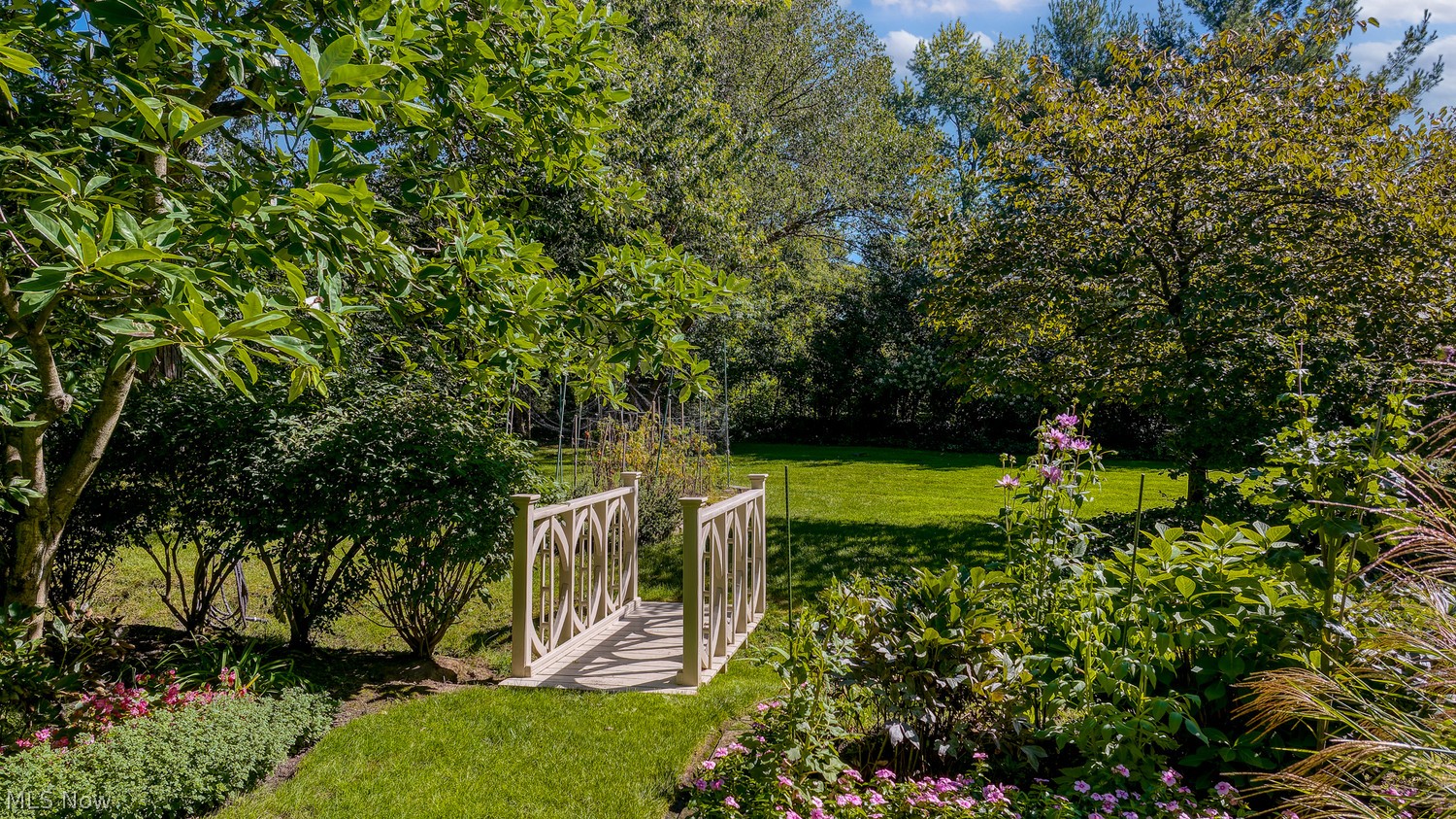 20975 S Woodland Road Shaker Heights OH 44122