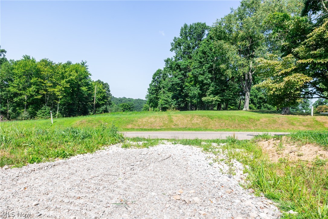 Kings Ridge Road Newcomerstown OH 43832