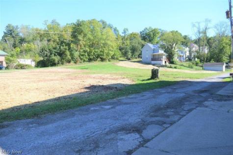 308 Gross Avenue And Clifton Street Marietta OH 45750