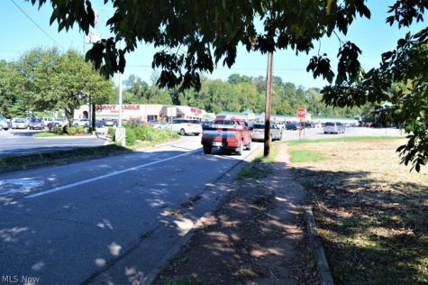 308 Gross Avenue And Clifton Street Marietta OH 45750