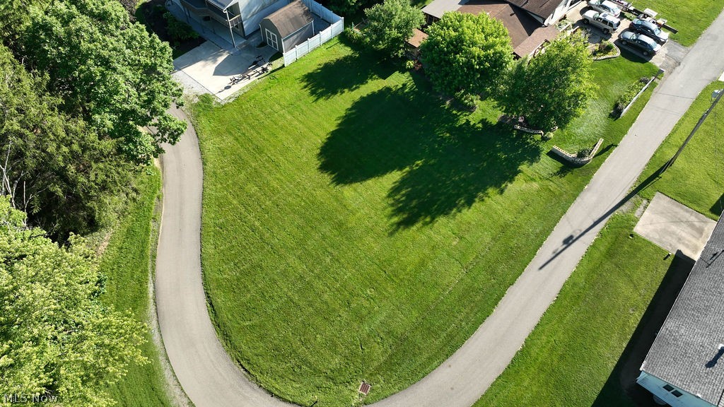 6054 W Lakeside Drive SW Sherrodsville OH 44675