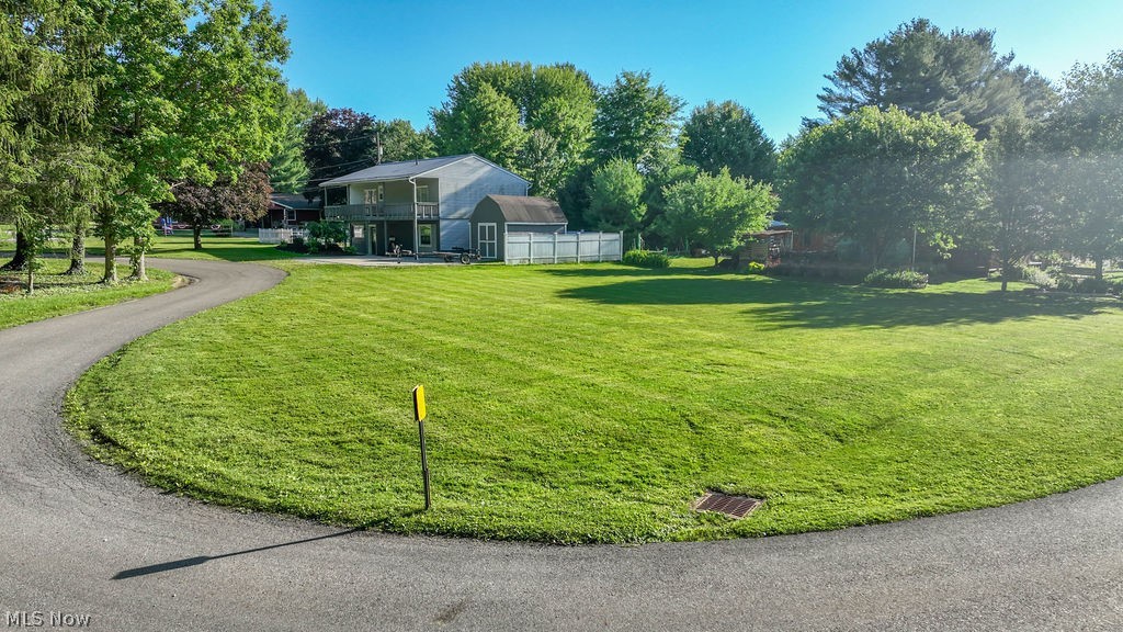 6054 W Lakeside Drive SW Sherrodsville OH 44675