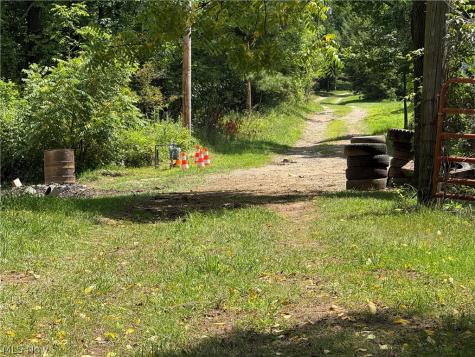 6960 Grove Road Clinton OH 44216
