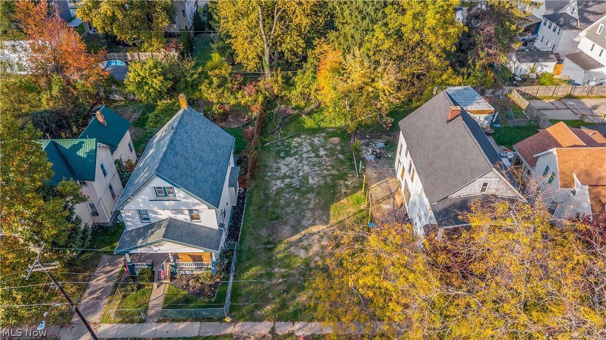 2120 Kenneth Avenue Cleveland OH 44109
