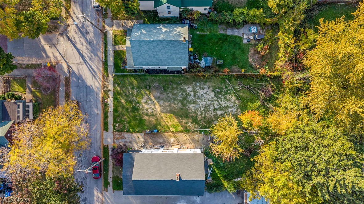 2120 Kenneth Avenue Cleveland OH 44109