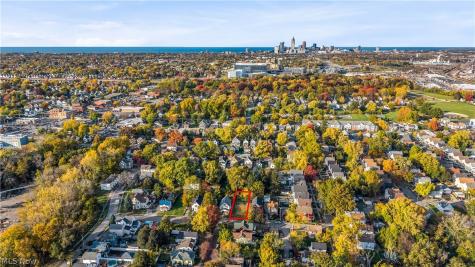 2120 Kenneth Avenue Cleveland OH 44109