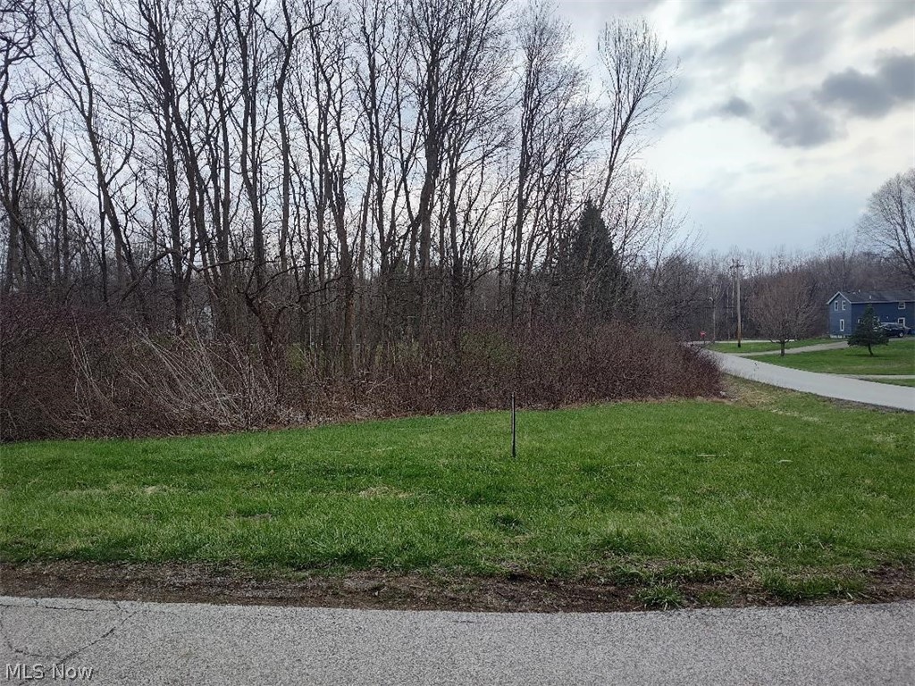 2807 E Water Street Rock Creek OH 44084