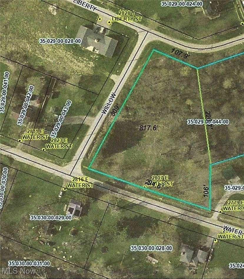 2807 E Water Street Rock Creek OH 44084