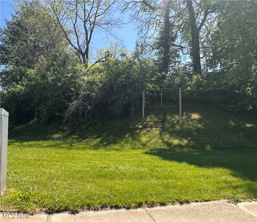 14 Underwood Street Zanesville OH 43701