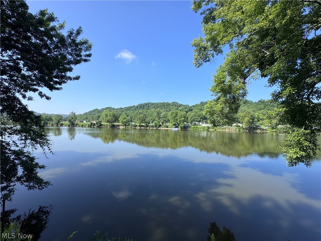 10445 S River Road Mcconnelsville OH 43756