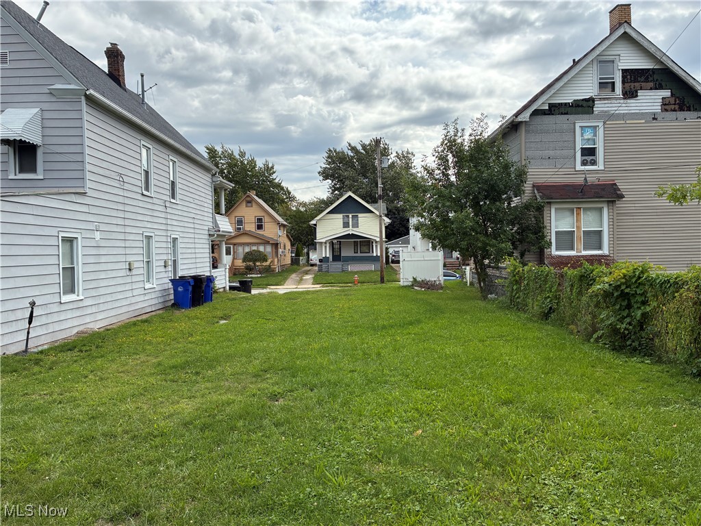 2056 W 104th Street Cleveland OH 44102