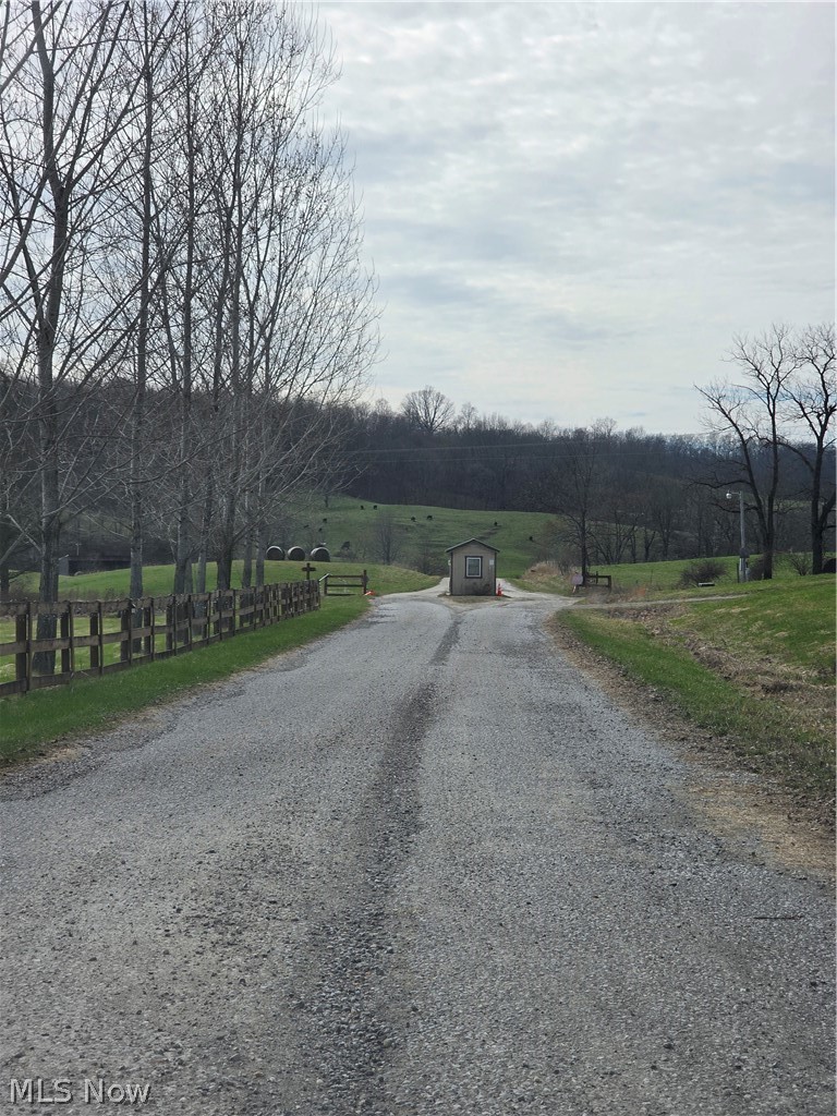 Iroquois Trail Senecaville OH 43780
