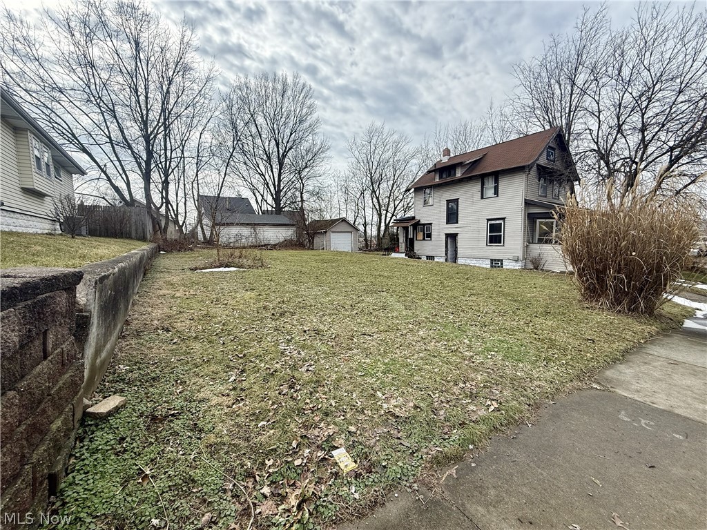 26 Brighton Drive Akron OH 44301