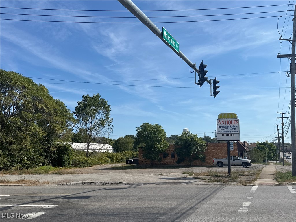 3794-3796 Mahoning Avenue Austintown OH 44515