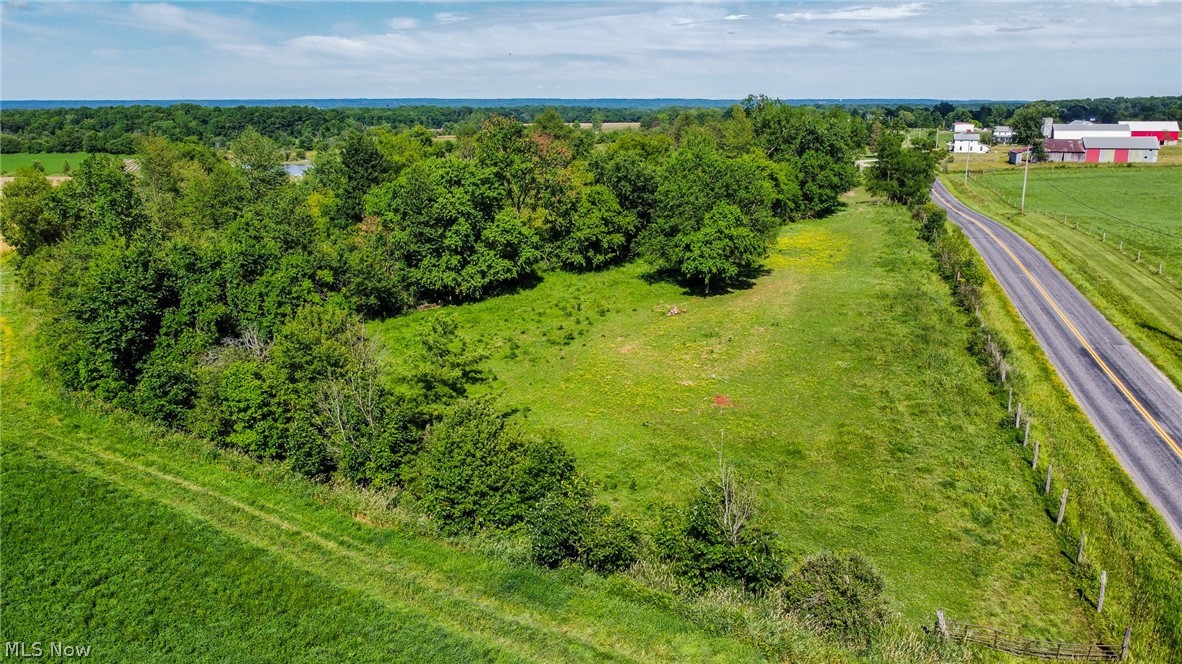 Holshoe Road Homerville OH 44235