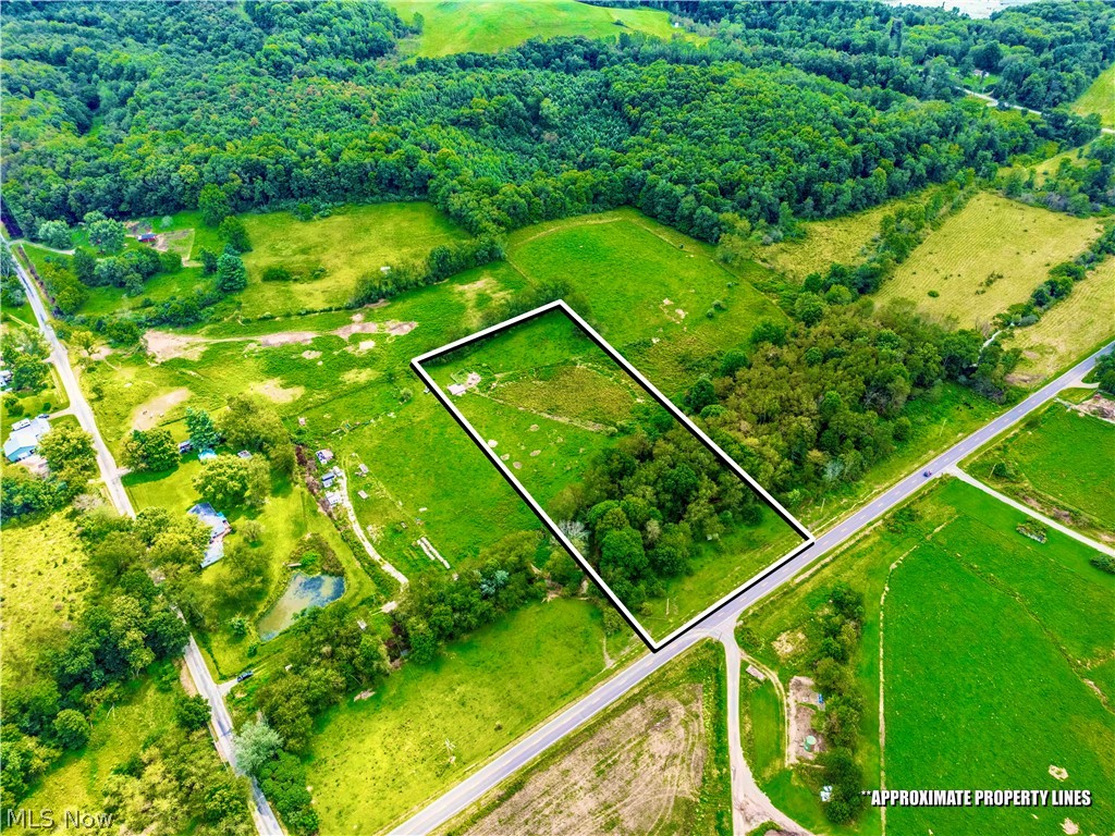 Indian Run Avenue SE Waynesburg OH 44688