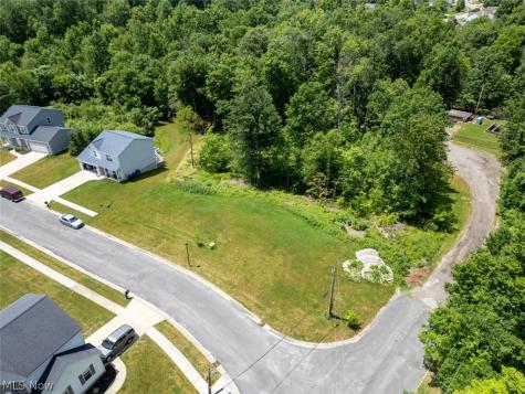 Winding Creek Drive Ravenna OH 44266
