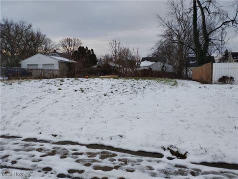 764 Harrison Avenue Akron OH 44314