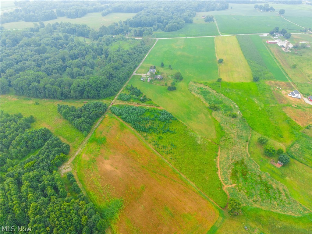 Lawndell SW Road Beach City OH 44608