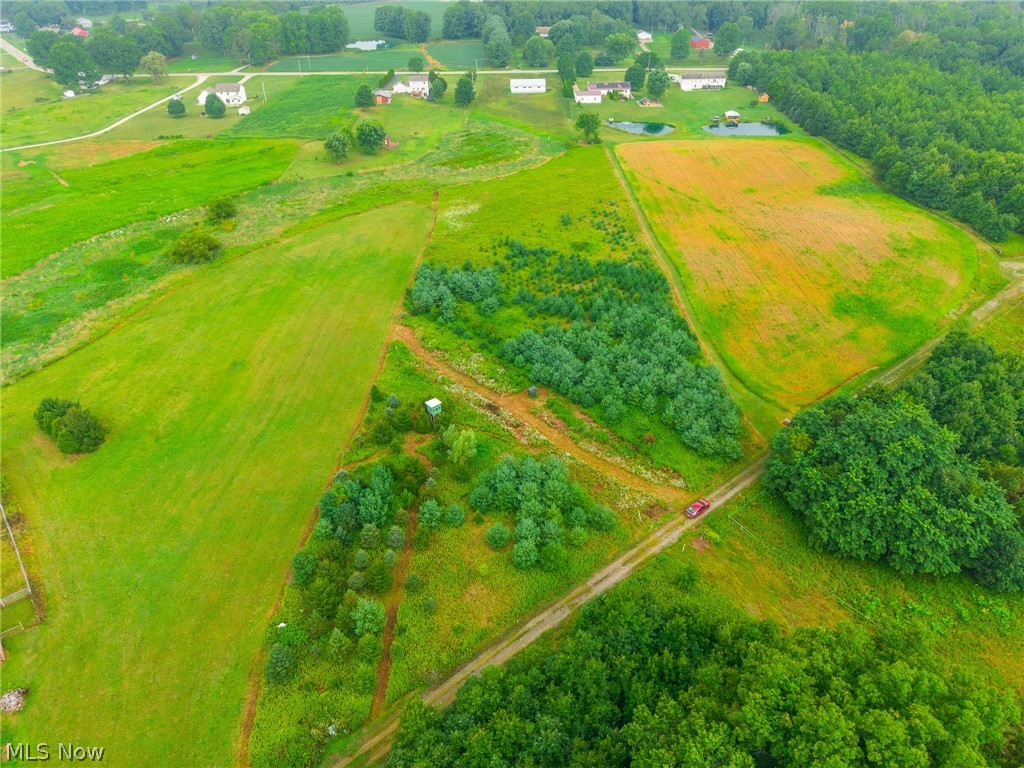 Lawndell SW Road Beach City OH 44608