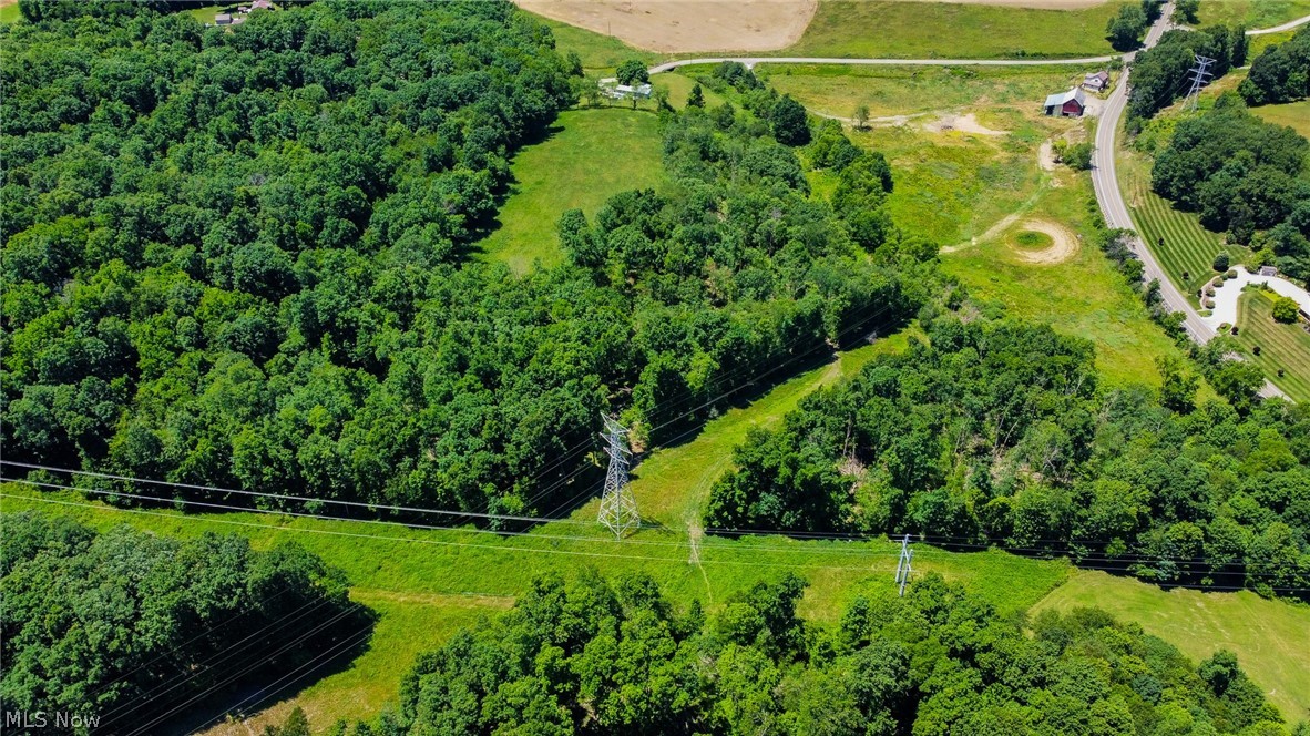 2144 Chase Road Carrollton OH 44615