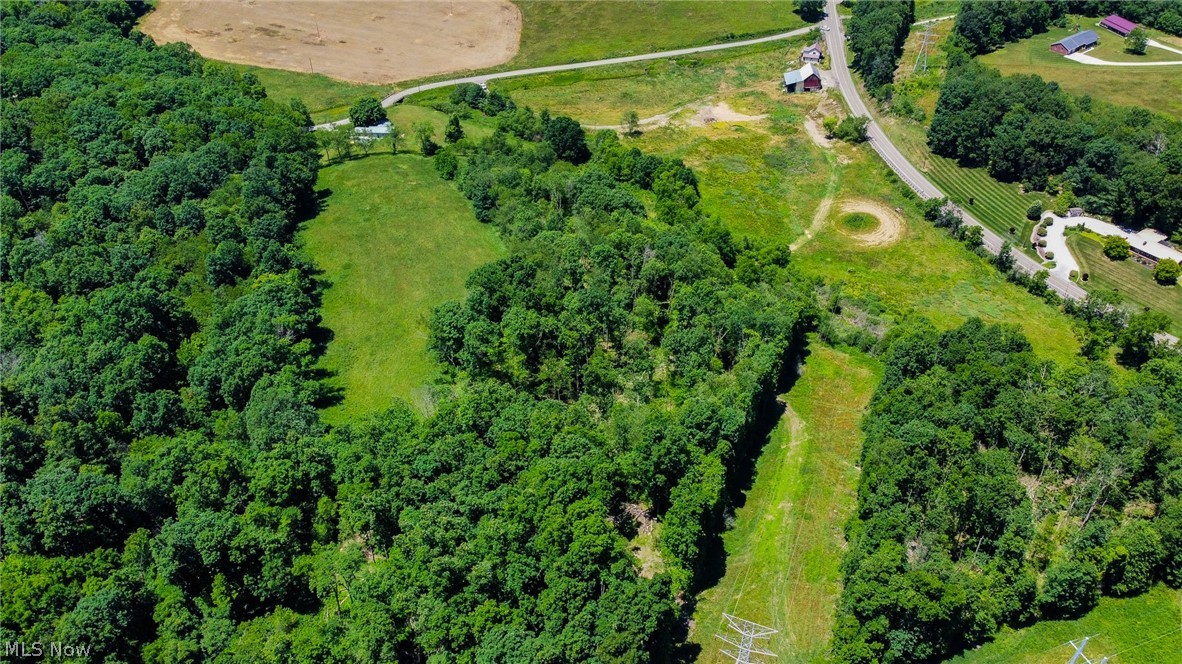 2144 Chase Road Carrollton OH 44615