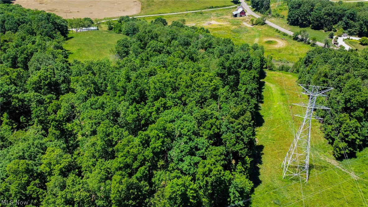 2144 Chase Road Carrollton OH 44615