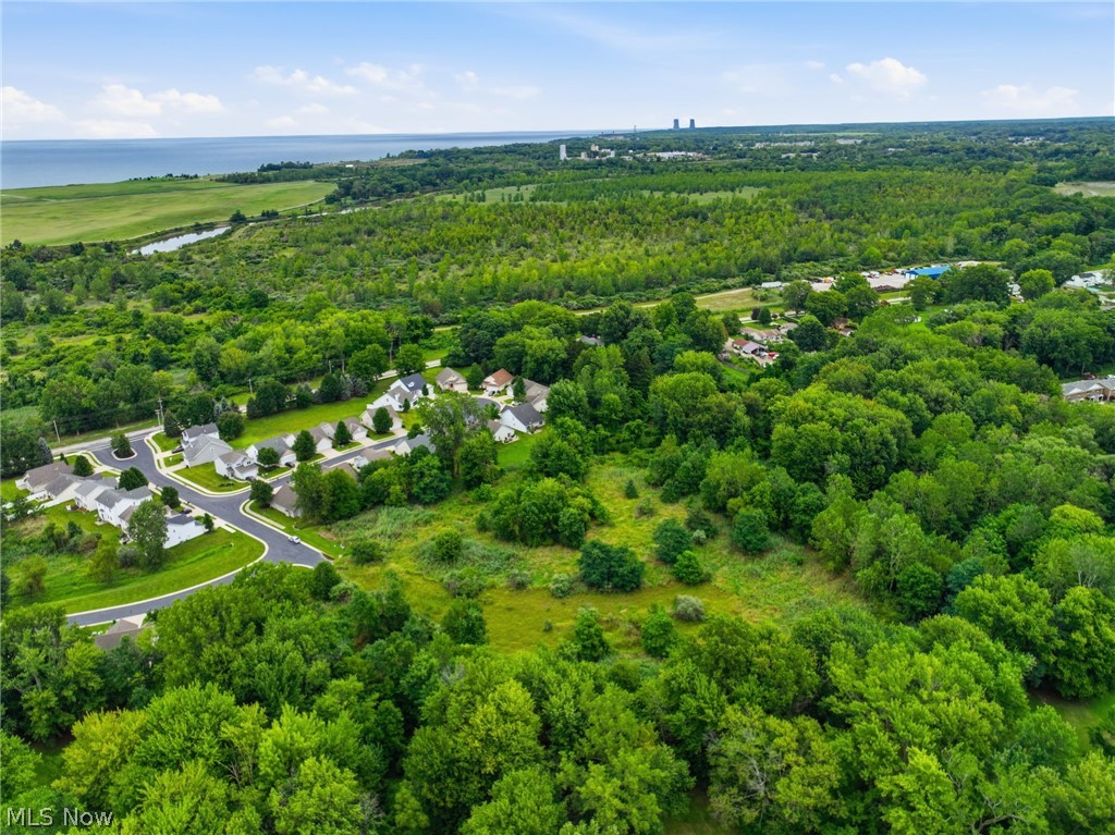 Lighthouse Pointe Drive Painesville OH 44077