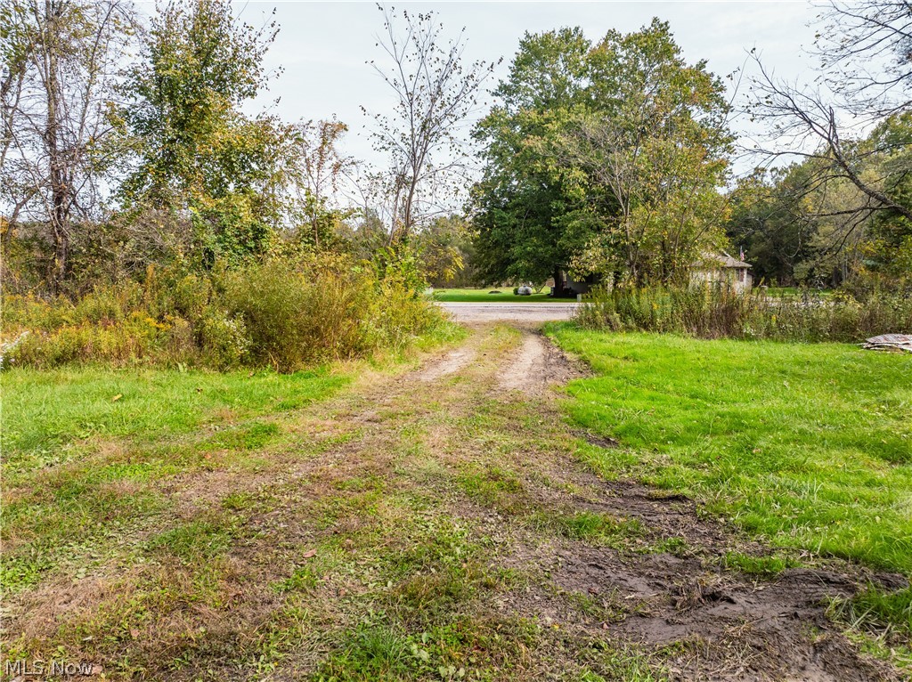 5871 State Route 204 Mount Perry OH 43760