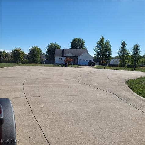307 Skyline Drive Elyria OH 44035