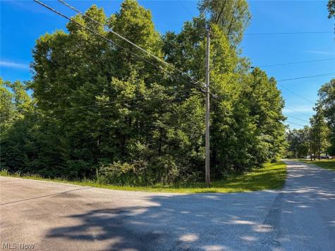 Maderia Drive West Salem OH 44287