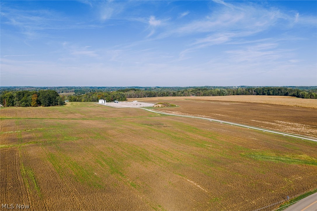 15 Glecoe Road SW Dellroy OH 44620