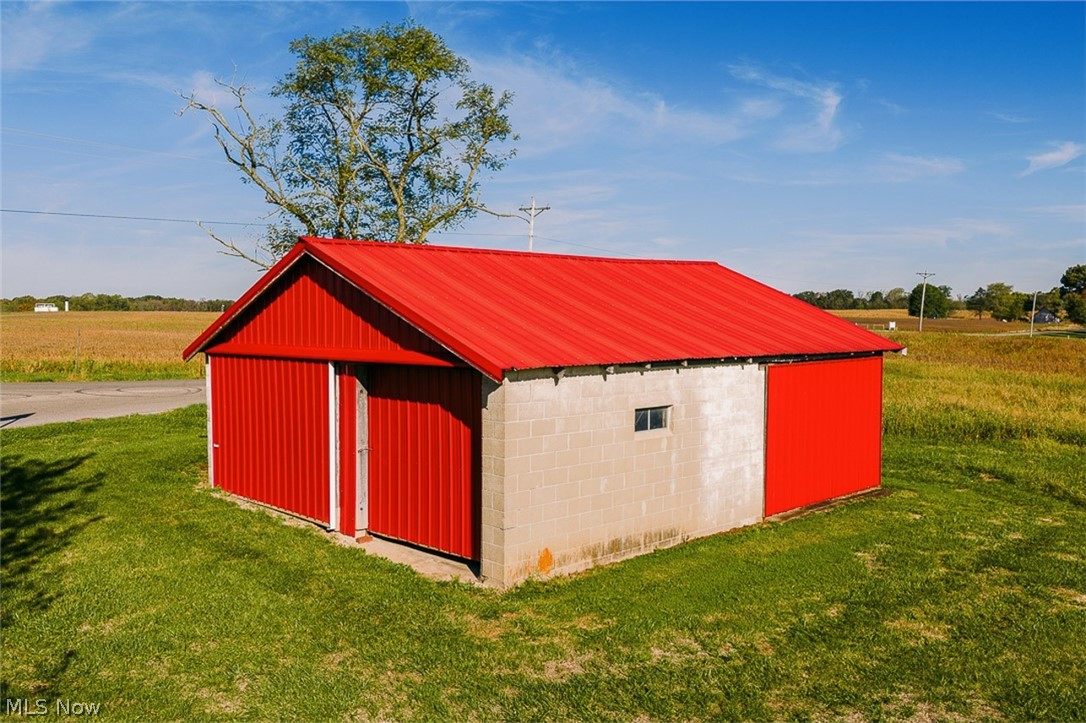 15 Glecoe Road SW Dellroy OH 44620