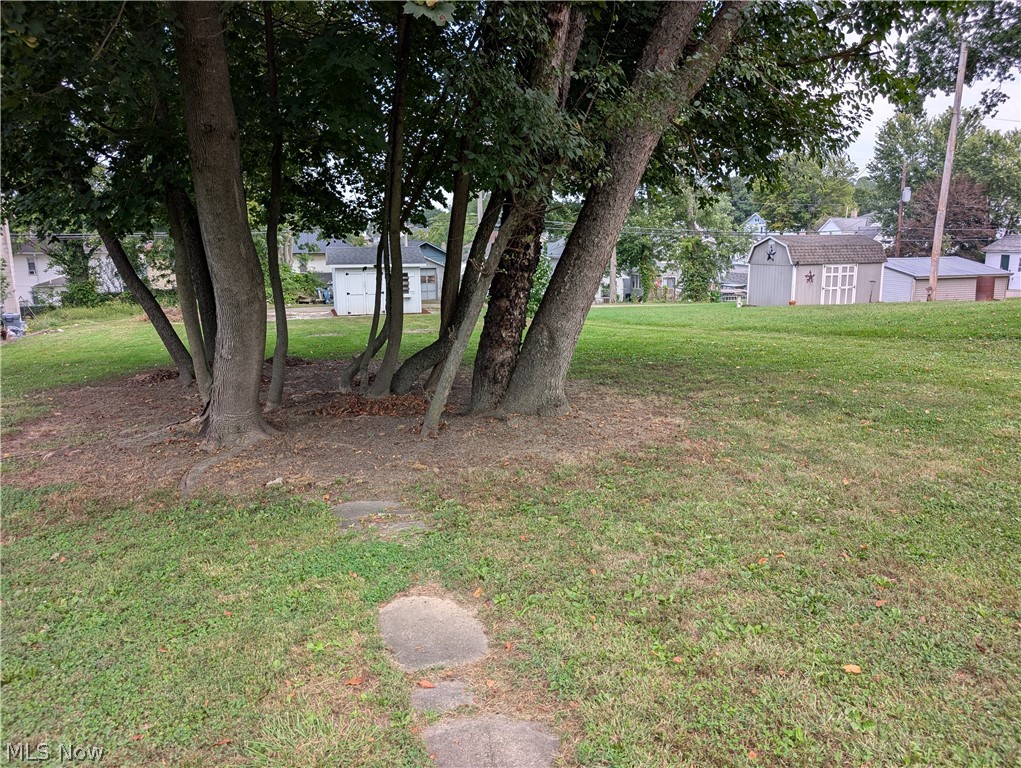 1221 Gomber Avenue Cambridge OH 43725