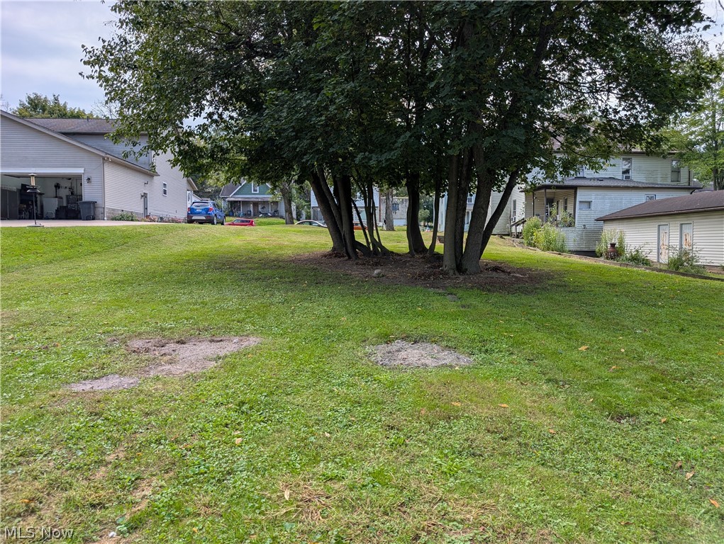 1221 Gomber Avenue Cambridge OH 43725