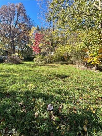 1054 Crestline Drive Akron OH 44312