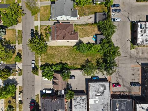 2127 Hampstead Road Cleveland Heights OH 44118