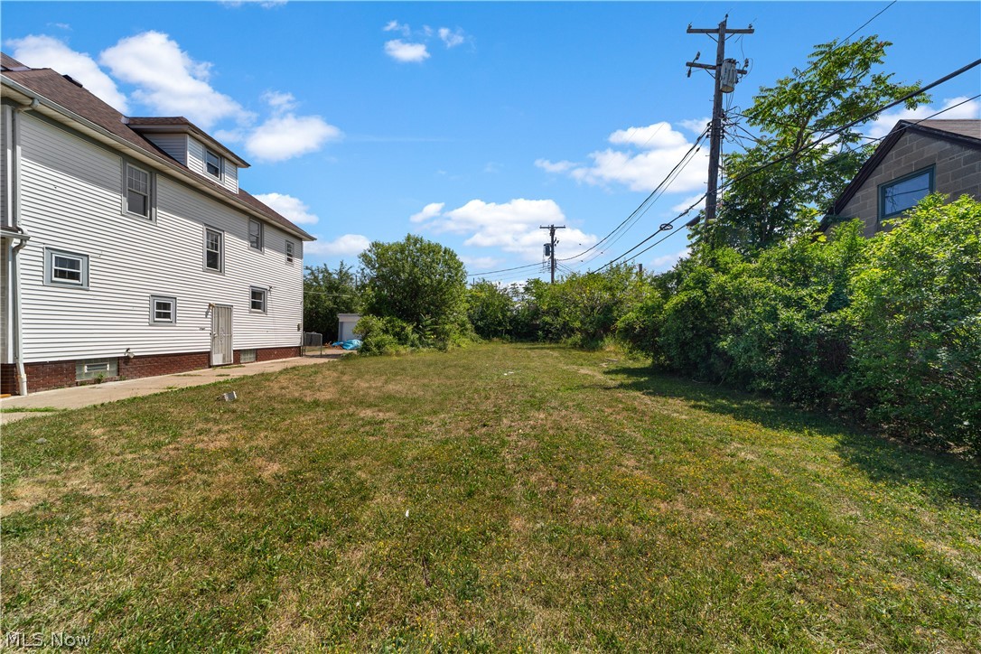 2127 Hampstead Road Cleveland Heights OH 44118