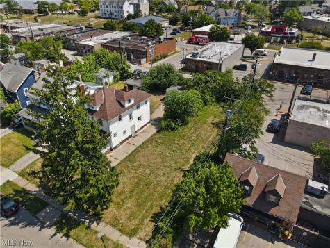2127 Hampstead Road Cleveland Heights OH 44118