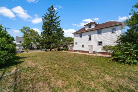 2127 Hampstead Road Cleveland Heights OH 44118