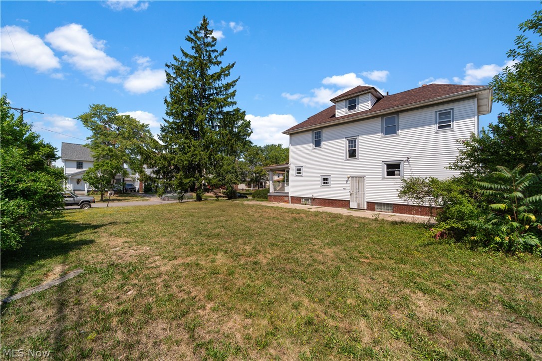 2127 Hampstead Road Cleveland Heights OH 44118