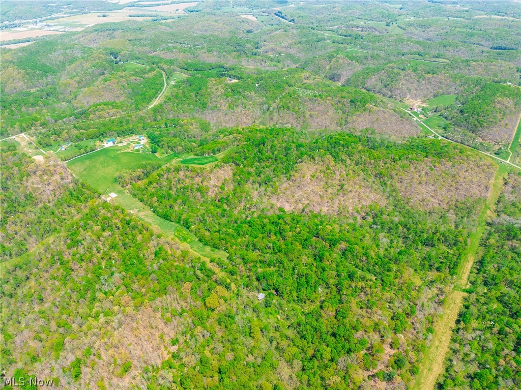 6268 Kings Ridge Road Newcomerstown OH 43832