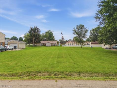 Boettler Street NE Canton OH 44721