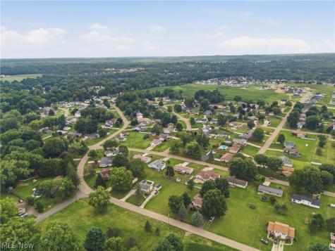Boettler Street NE Canton OH 44721
