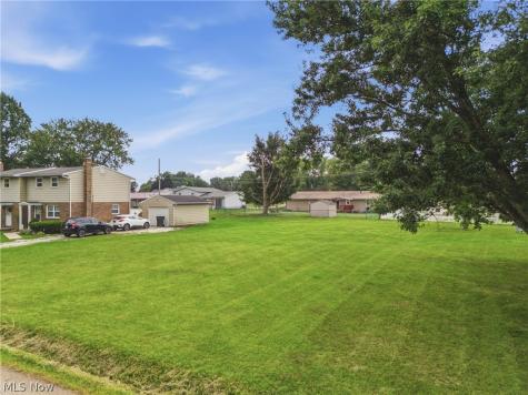 Boettler Street NE Canton OH 44721